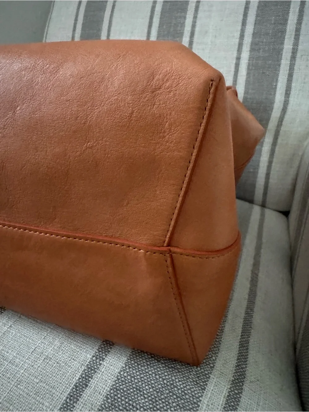 Mansur Gavriel mansur gavriel